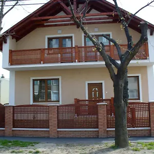  Vendégház Rózsakert